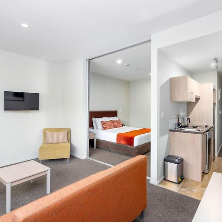 Ramada Suites By Wyndham Christchurch City Kültér fotó