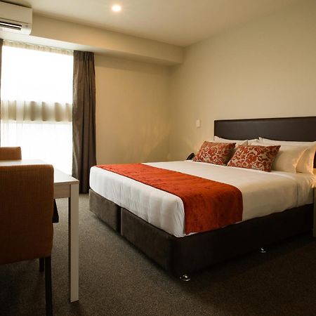 Ramada Suites By Wyndham Christchurch City Kültér fotó