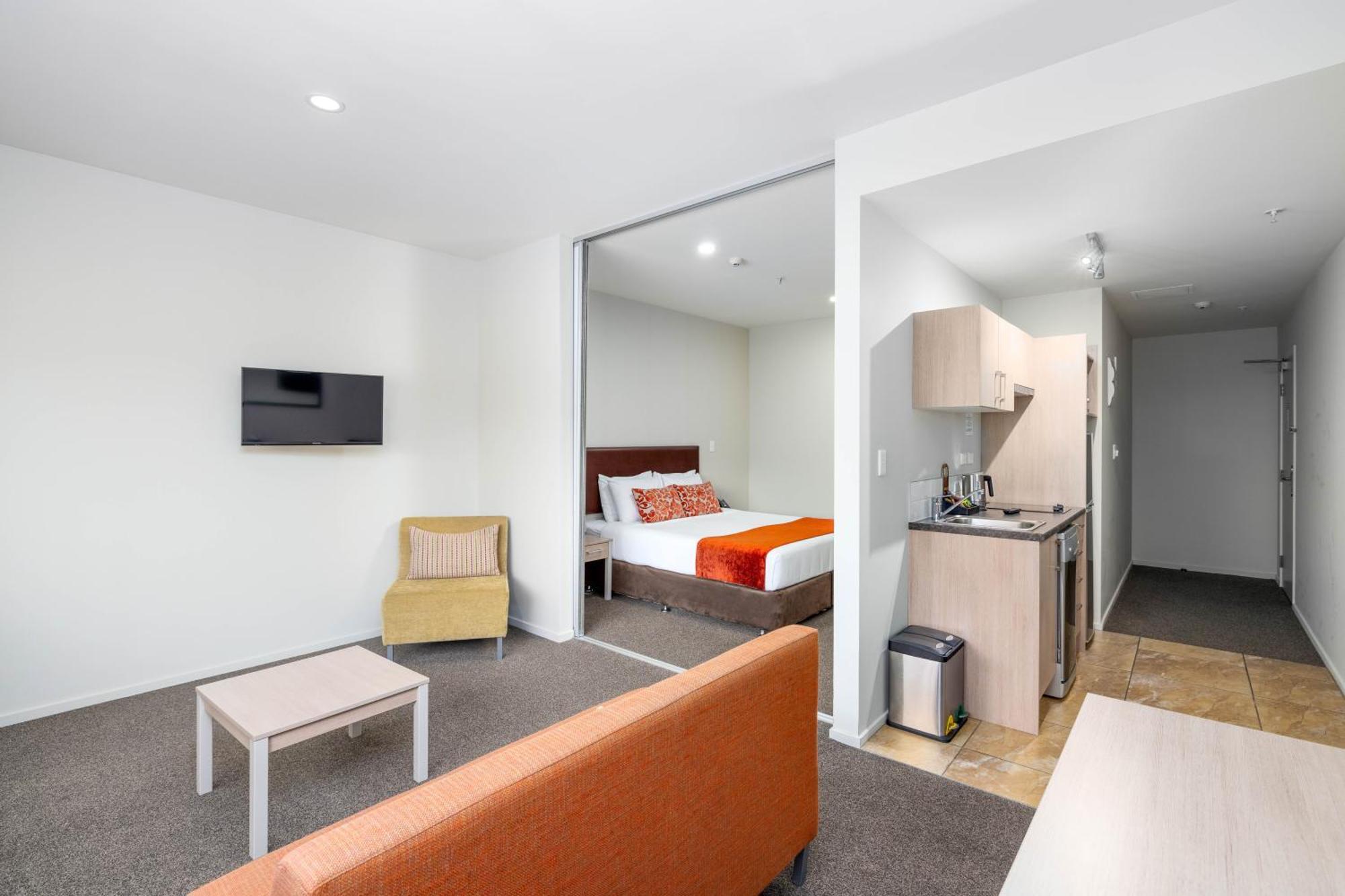 Ramada Suites By Wyndham Christchurch City Kültér fotó