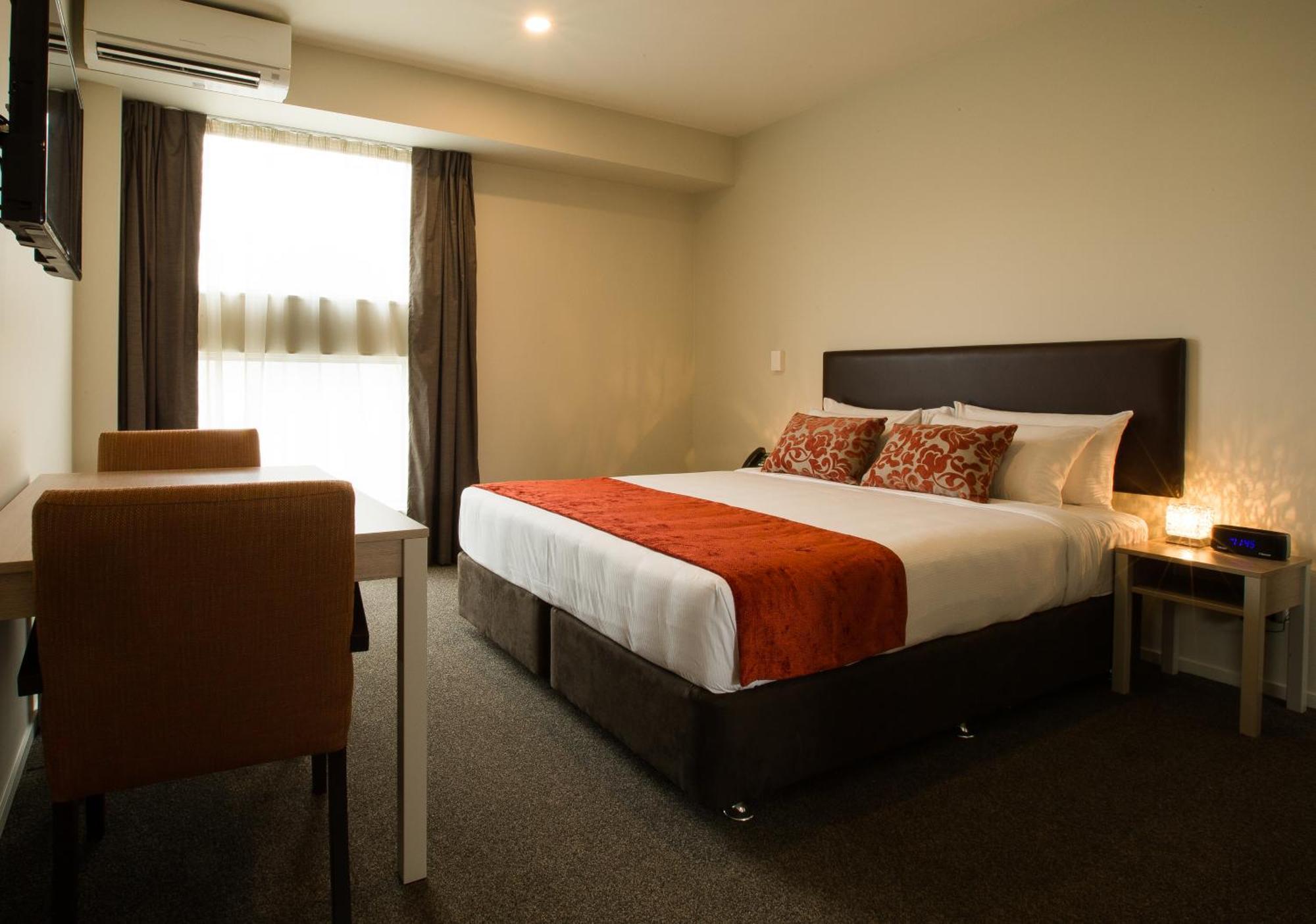 Ramada Suites By Wyndham Christchurch City Kültér fotó