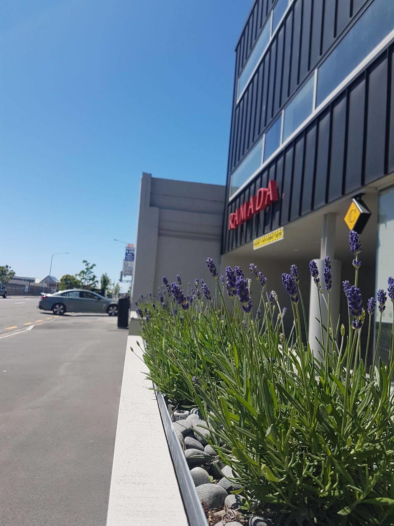 Ramada Suites By Wyndham Christchurch City Kültér fotó