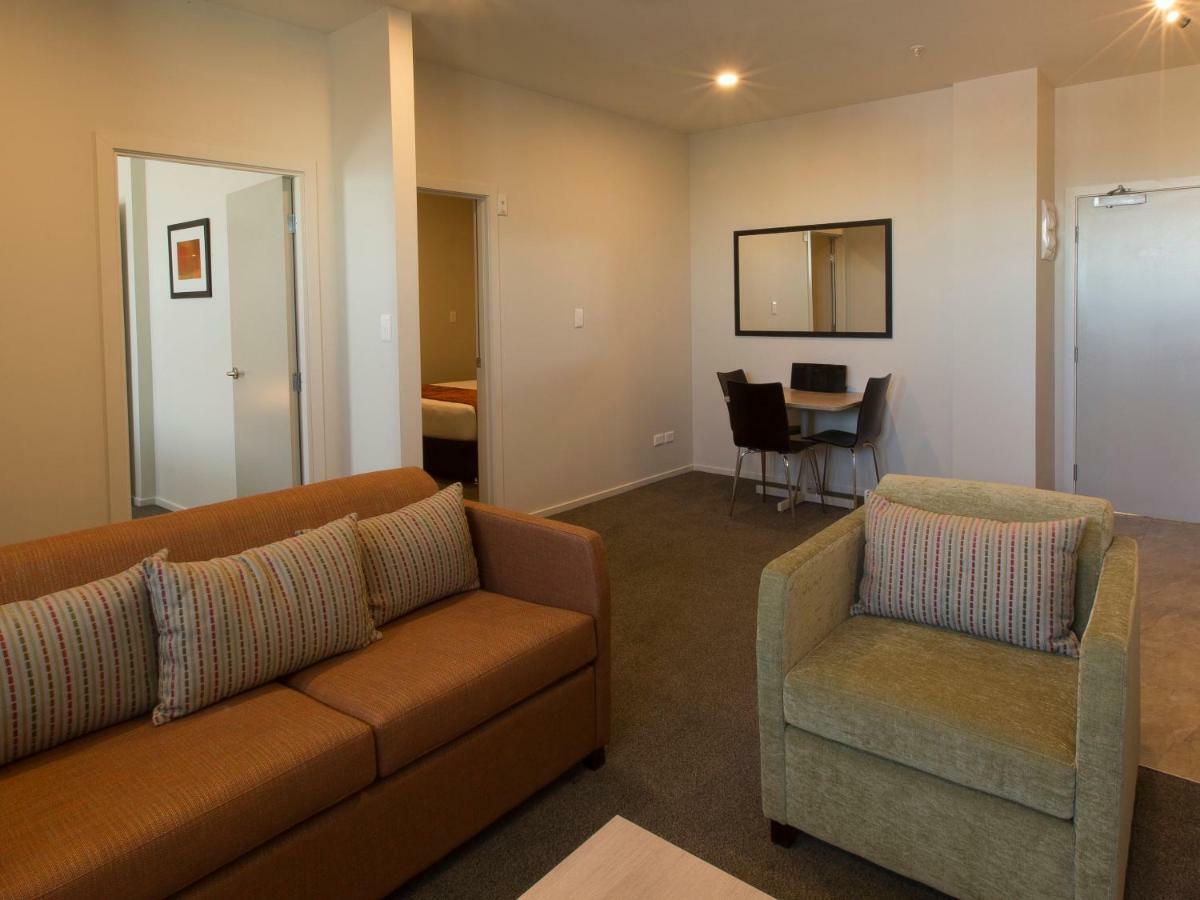 Ramada Suites By Wyndham Christchurch City Kültér fotó